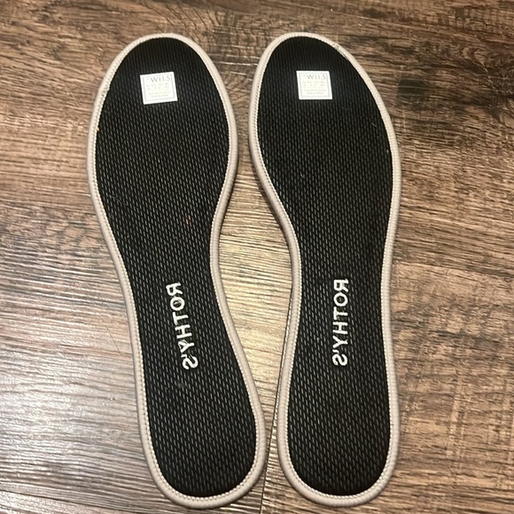 Rothy’s - The Flat - silver metallic - Picture 9 of 10